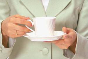 海浜幕張で楽しむ絶品居酒屋体験！大衆酒場 ムロヒガシの魅力と店舗情報