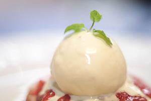 博多のもつ鍋を通信販売で堪能できる